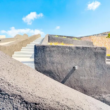 Acria * Pyrgos Kallistis