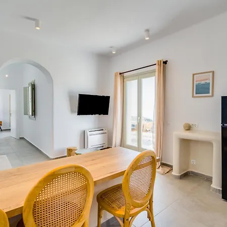 Acria * Πύργος