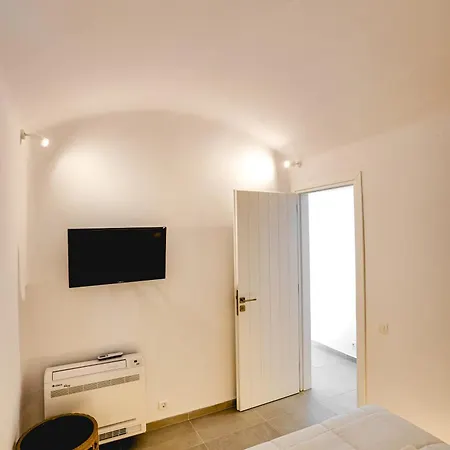 Acria Villa Pýrgos